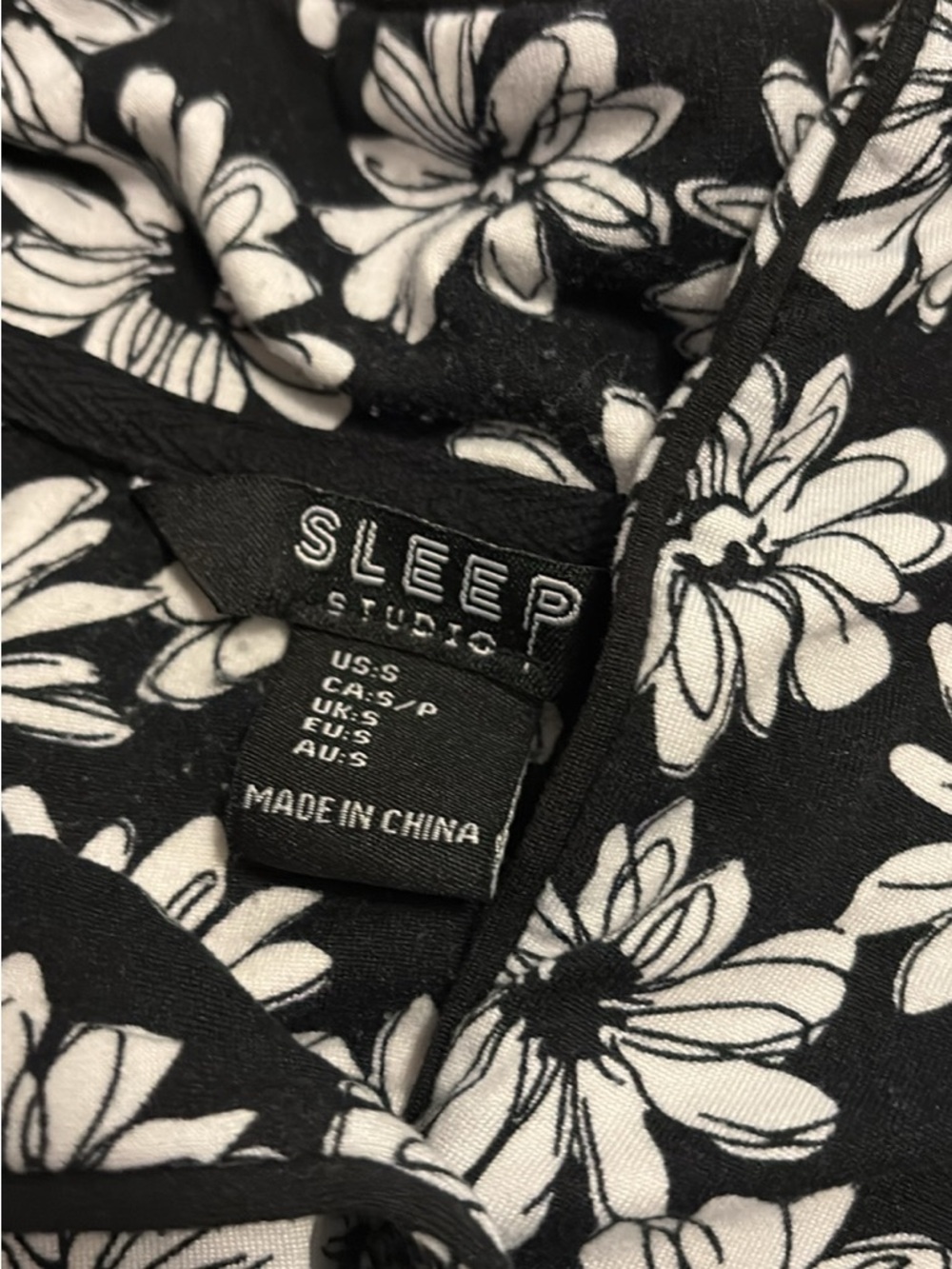 Women's Black & White Floral Sleepwear set